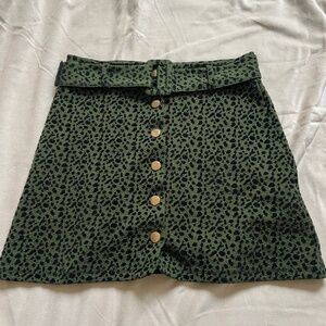 Zara Green Trafaluc Animal Print Mini Skirt Size M. Good condition